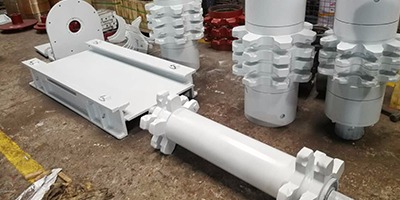 雙志機(jī)械告訴您怎樣生產(chǎn)質(zhì)量好的鍛造刮板、E型螺栓、刮板機(jī)配件